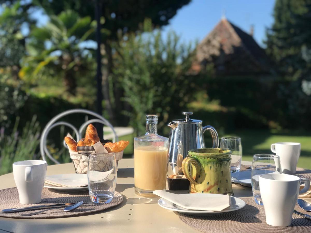 Bed and Breakfast Domaine Du Manoir Les Avenières Zewnętrze zdjęcie