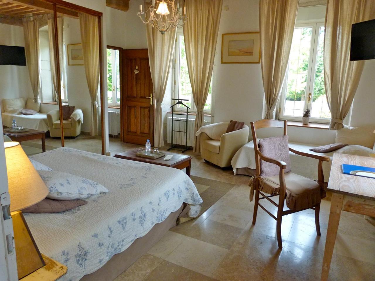 Bed and Breakfast Domaine Du Manoir Les Avenières Zewnętrze zdjęcie